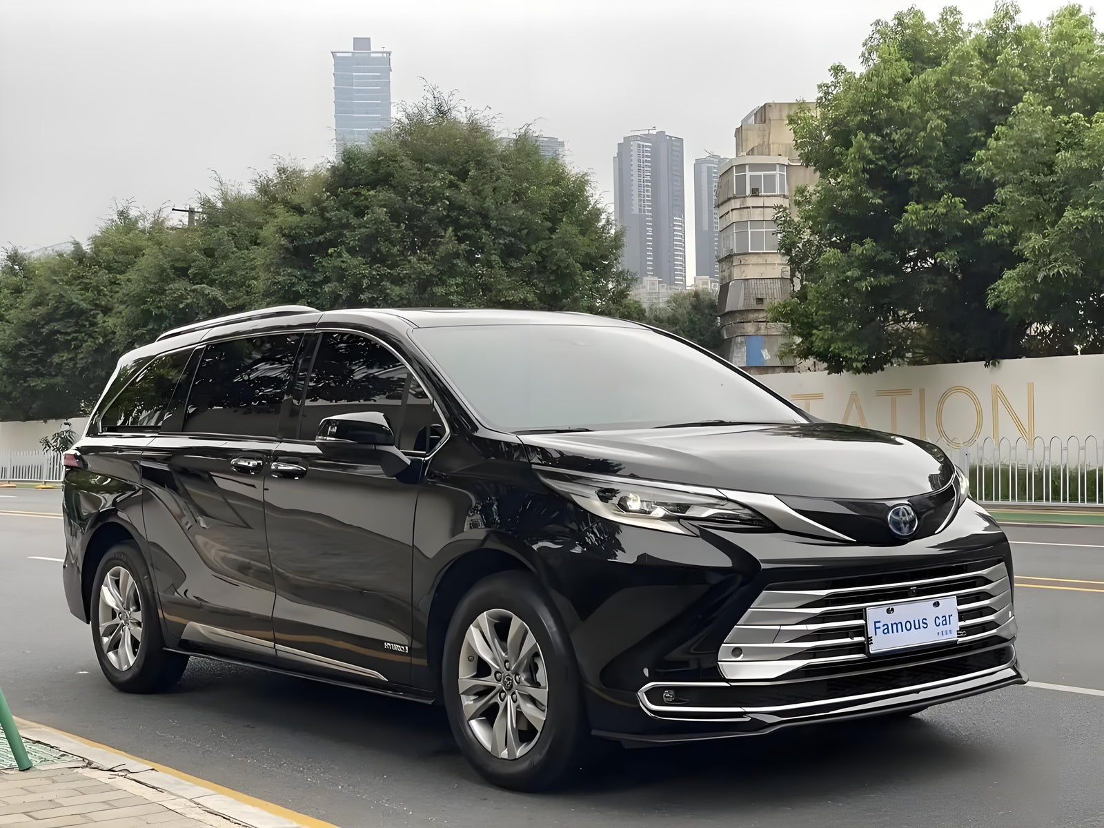 The Toyota Sienna: Redefining Family Travel with Innovation, Space, and Unmatched Versatility