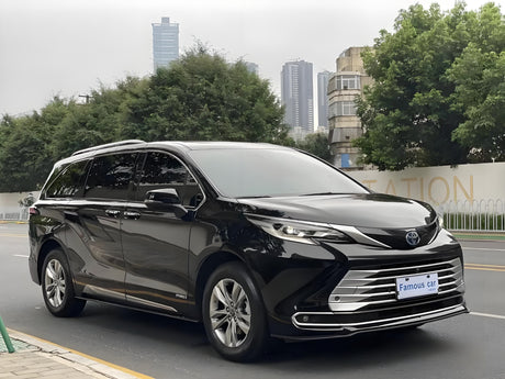 The Toyota Sienna: Redefining Family Travel with Innovation, Space, and Unmatched Versatility