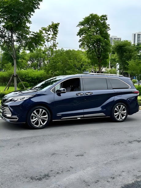 Effortless Family Adventures: Discover the Refined Capability of the Toyota Sienna