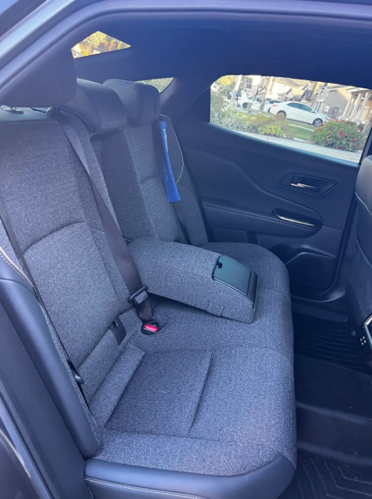 Toyota Crown Seat Covers | Custom-Fit | HKZAuto