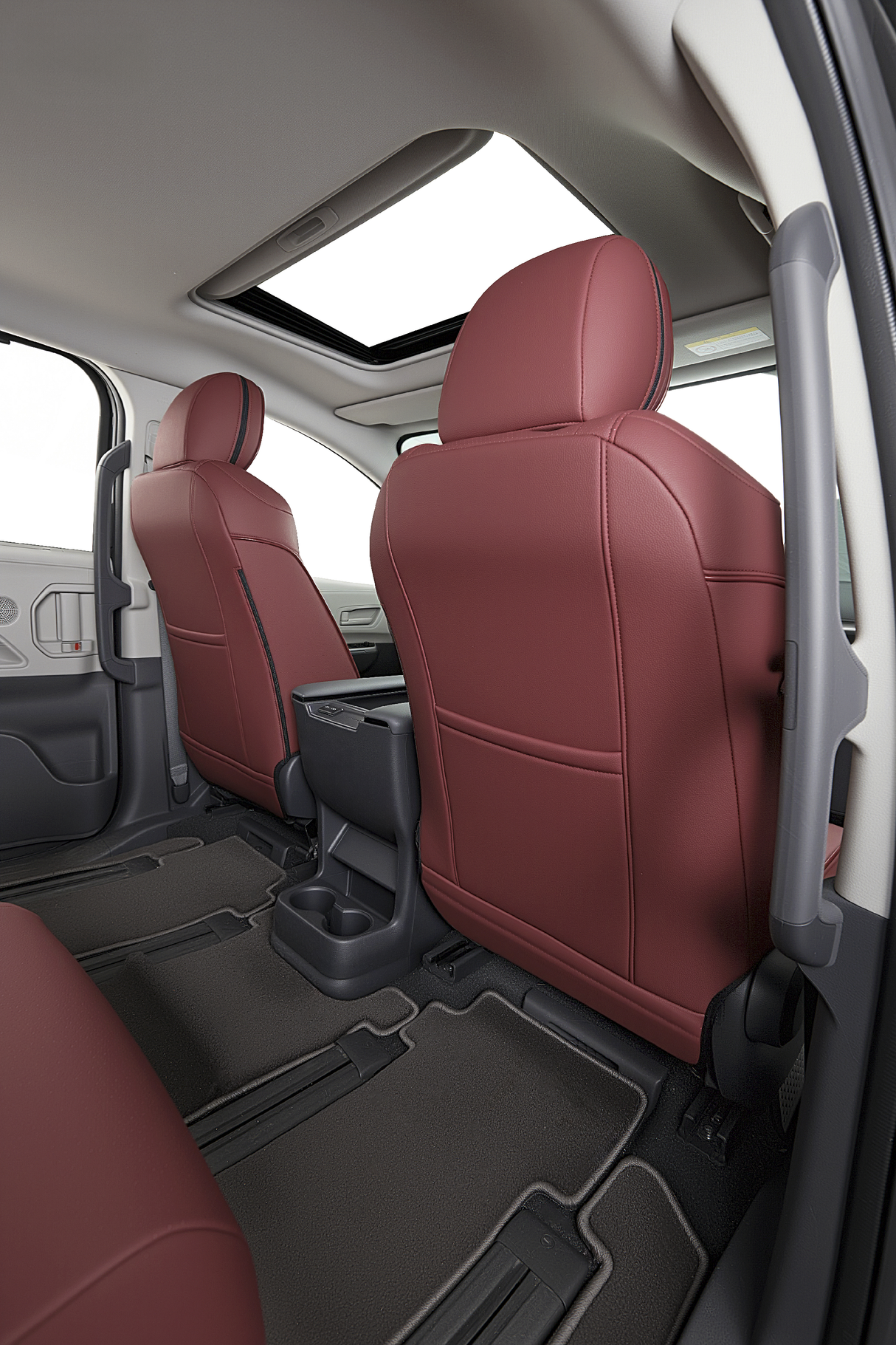 Toyota Sienna Seat Covers | Custom-Fit | HKZAuto
