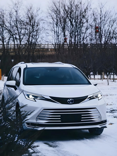 Redefining Family Adventures: The 2024 Toyota Sienna Blends Innovation, Comfort, and Unmatched Versatility
