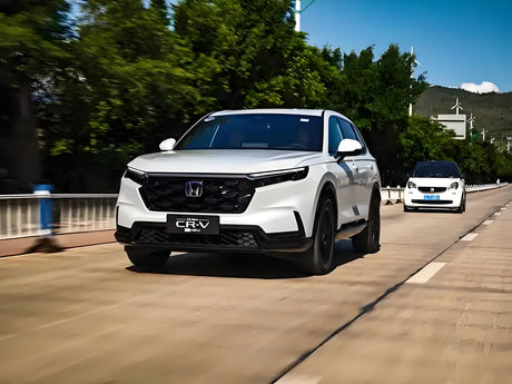 Title: The Honda CR-V: Where Everyday Life Meets Extraordinary Adventure