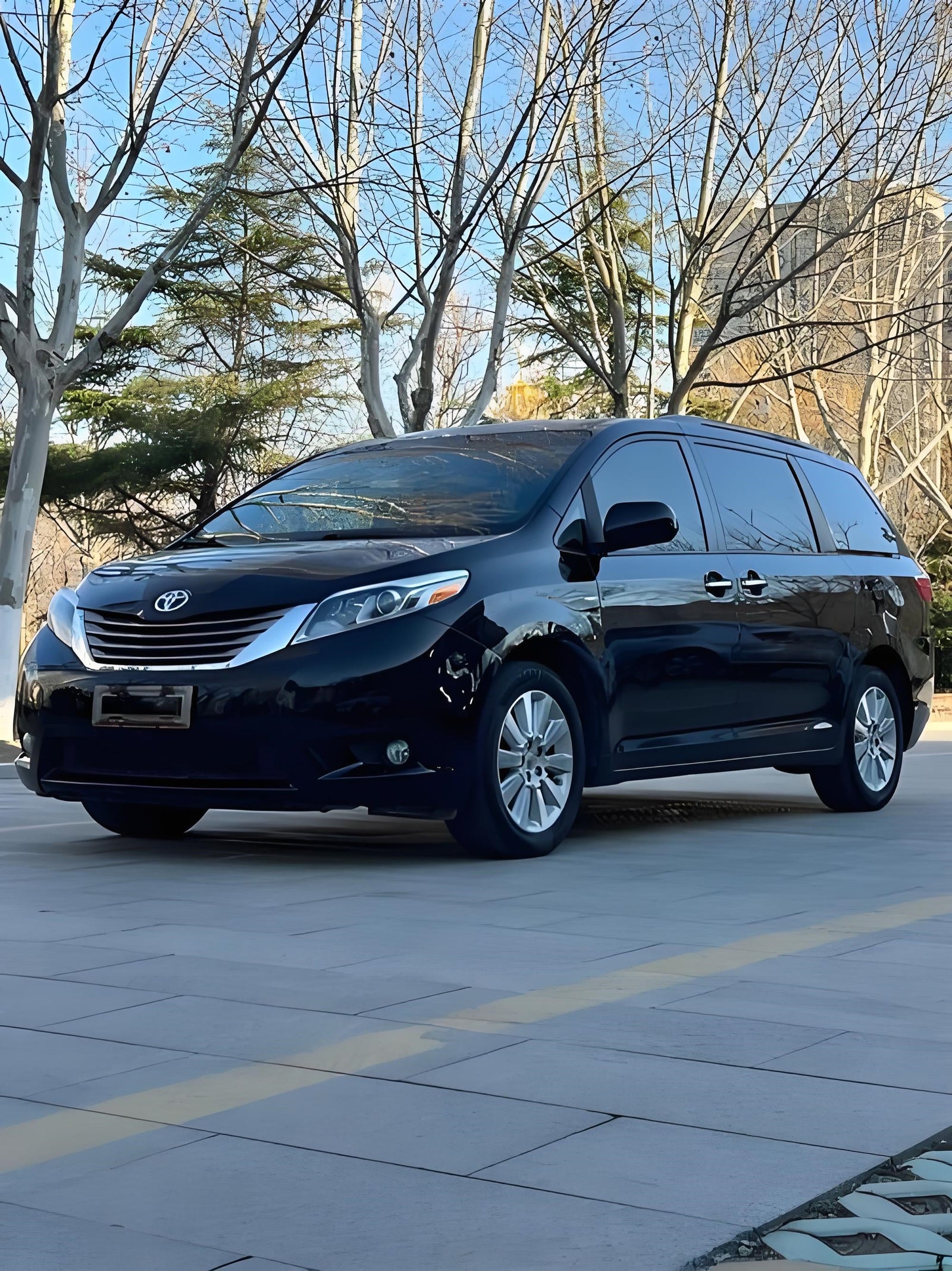The Toyota Sienna: Where Family Adventures Meet Uncompromising Innovation